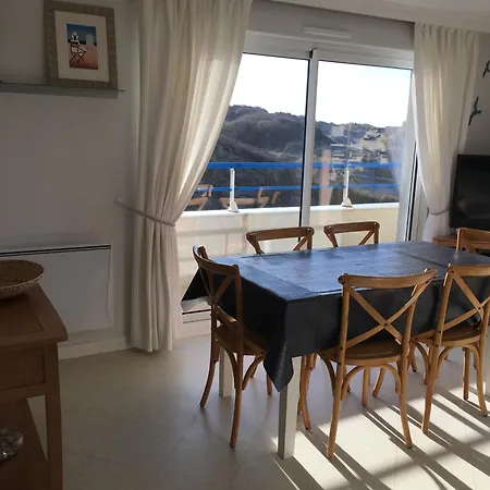 Mahon : 3 A 200m De La Avec Balcon Et Parking - Fr-1-482-163 *